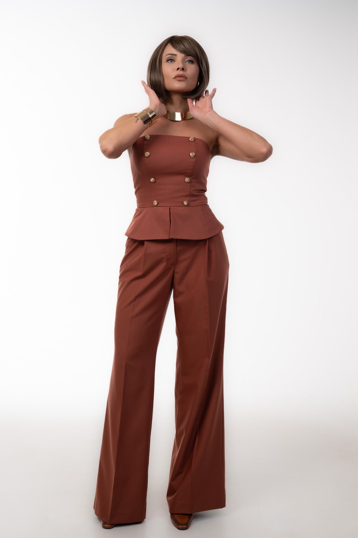 Elegant Brown Bustier with Peplum and Gold Buttons