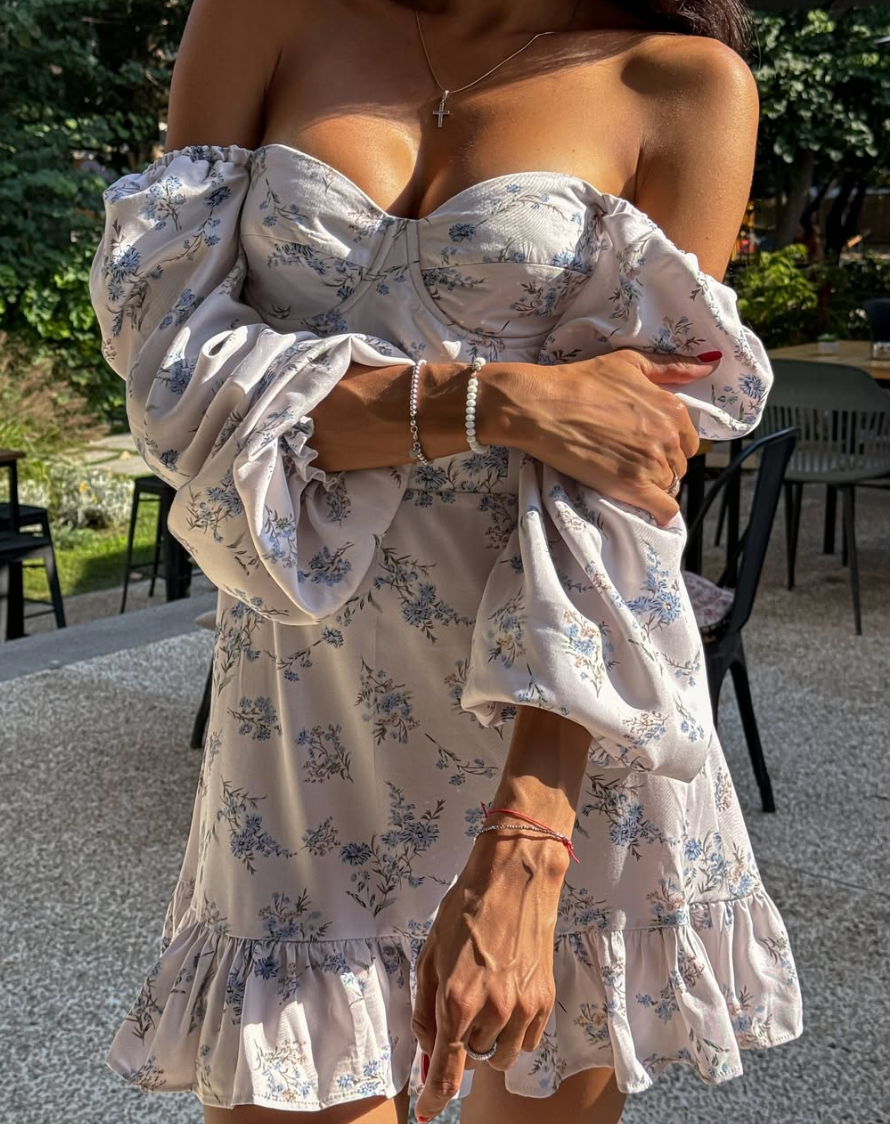 Флорална рокля