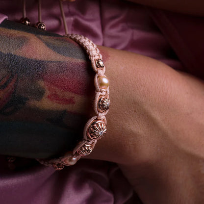 MACRAME BRAIDED BRACELET IN ROSE GOLD WITH PINK PEARLS "SAKURA POLARIS"